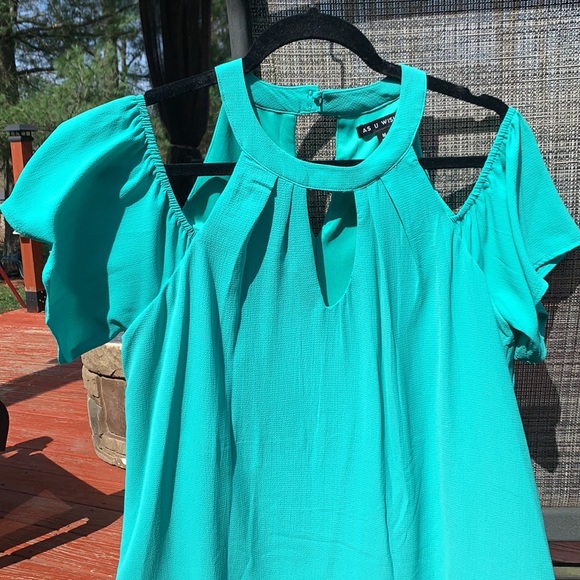 Dress - Picture 8 of 10